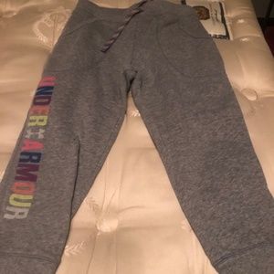 Girls' Under Armour Capri Leggings Size MD